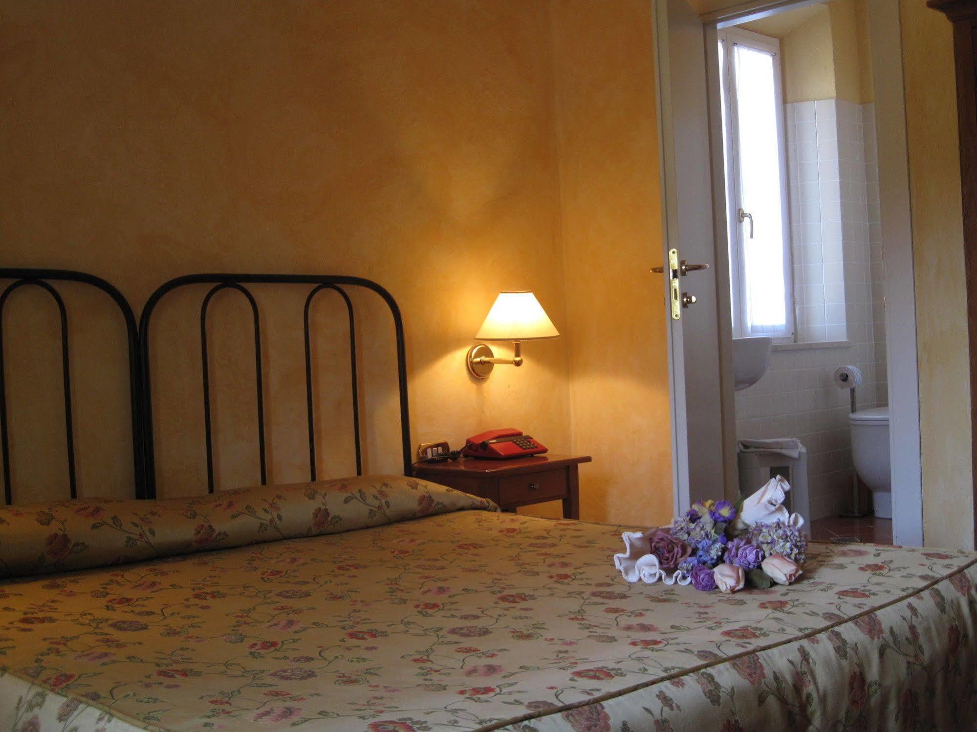 Terme San Filippo & Spa 卡斯蒂戈隆·多尔希亚 外观 照片